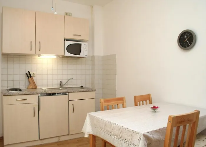 Apartment Apartments By The Sea Orebic, Peljesac - 4490 *