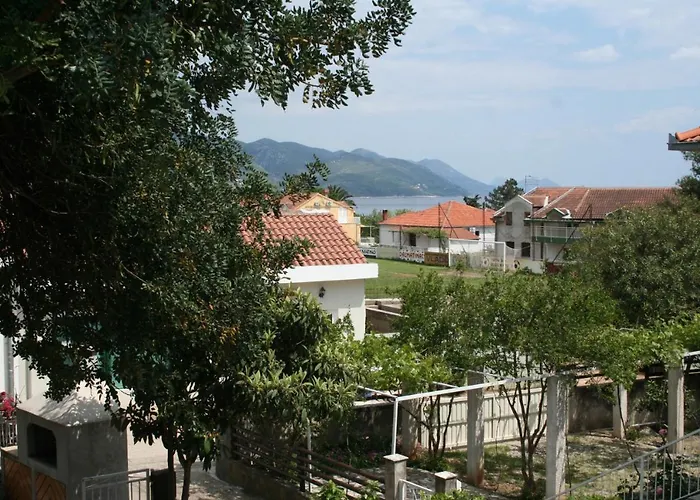 Apartments By The Sea Orebic, Peljesac - 4490 Apartment *